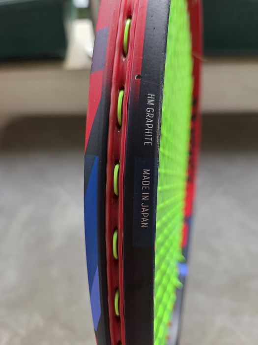 Тенис ракета YONEX VCORE 100