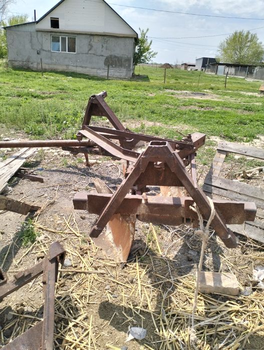 Продам трактор с прицеп