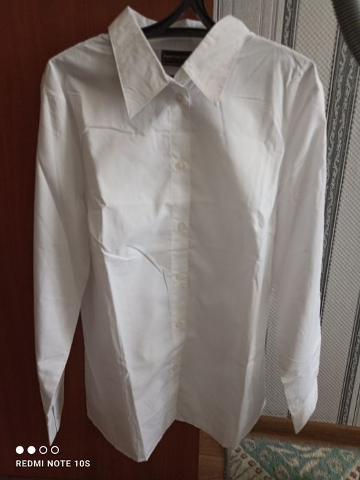 Продам рубашку белую на 52