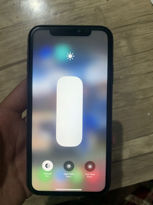 Iphone 11 hamma joyi ishlaydi kafolati bor
