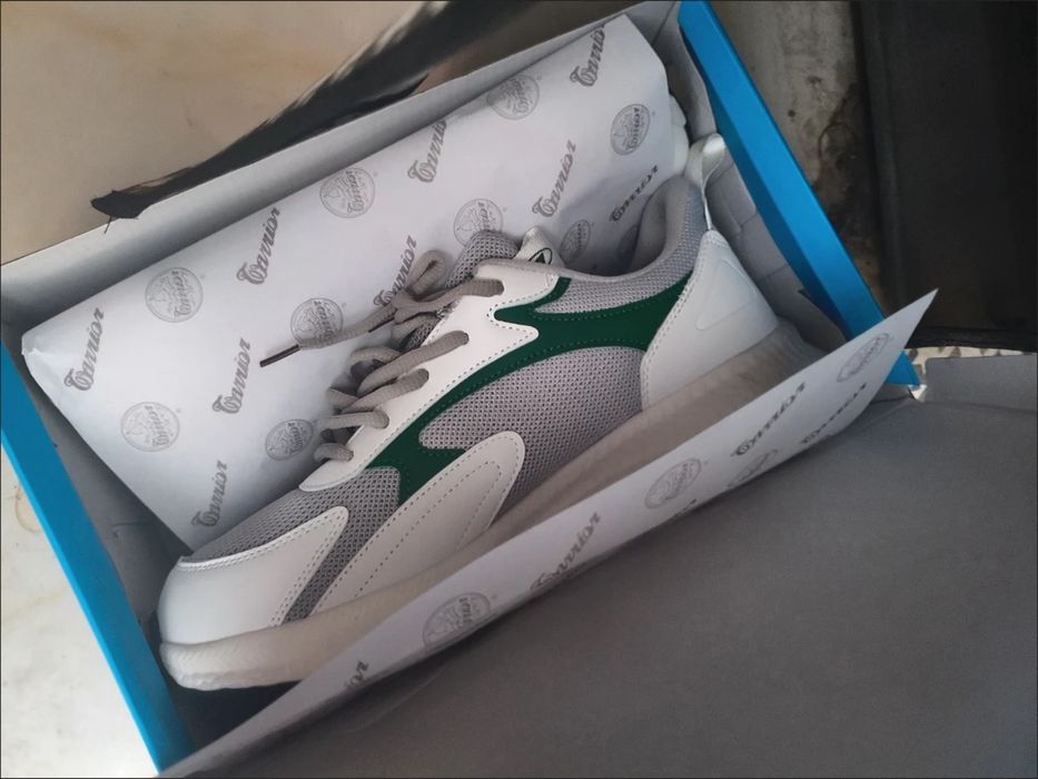 Кроссовки warior