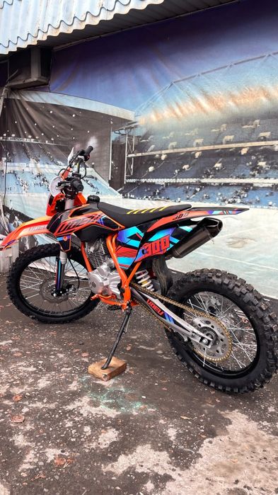 Мотоцикл эндуро 250/300