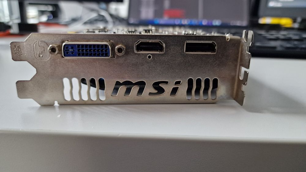 AMD ATI Radeon R7750-2GD3