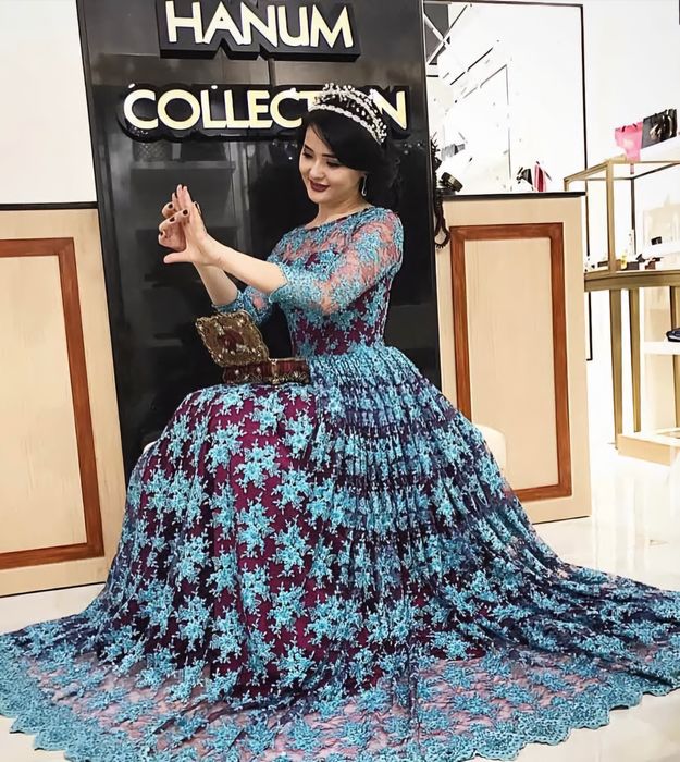 Платье ручной работы