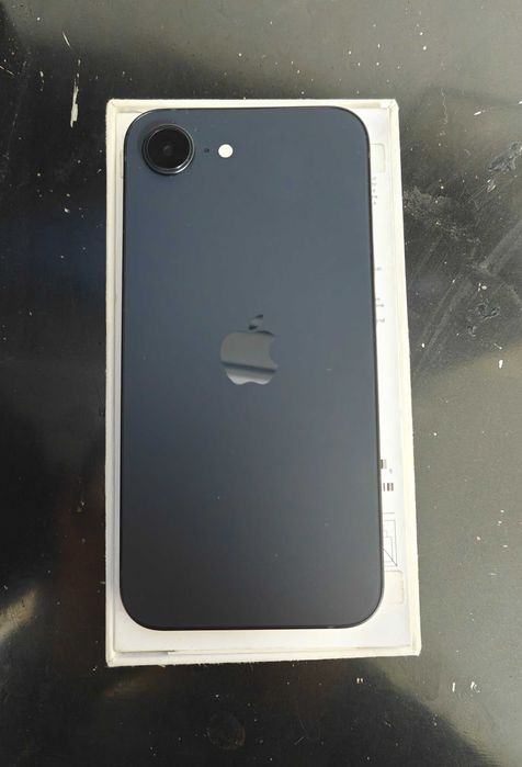 Нов iPhone 16e 128GB с Гаранция