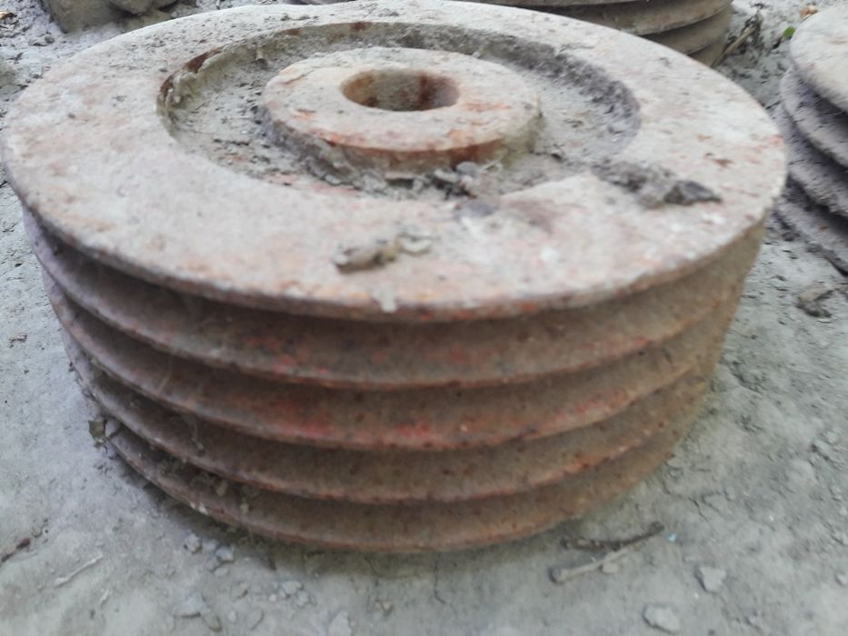 срочно кран шестернаси,шкифлар харидор топкаканга краска 100000 берама