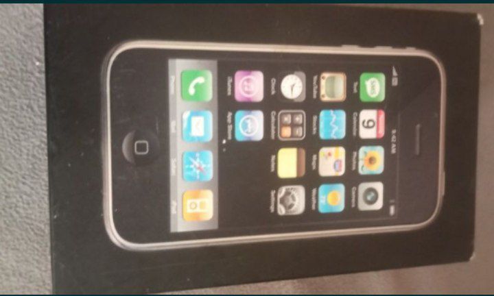iPhone 3G черного цвета