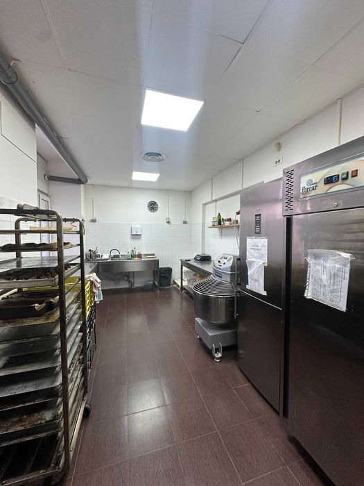 Vand Brutarie Patiserie Cofetărie