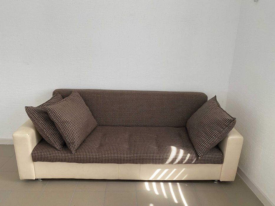 Продам диван в отличном состоянии