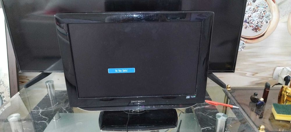 Тв DMTECH DVD 220v и 12v 58см.