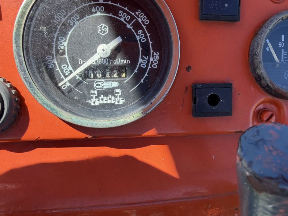 Tractor pe senile SV 445