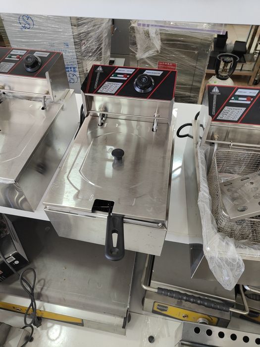 Fast food fast foot fireturnitsa friturnitsa fereturnitsa friturnitsa