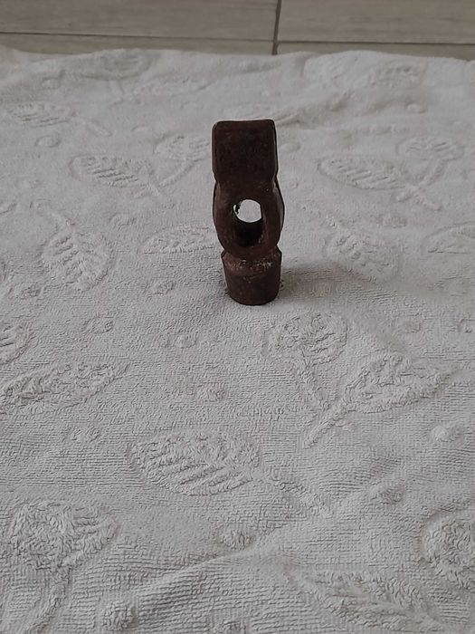 Продается головка  от молотка в отличном состоянии, б/у. Пр-во СССР.