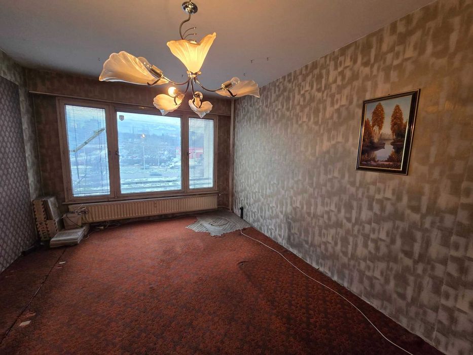 Тристаен апартамент в София