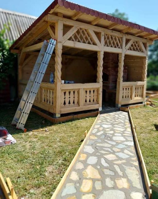 Placări curți și garduri cu piatră naturală de munte