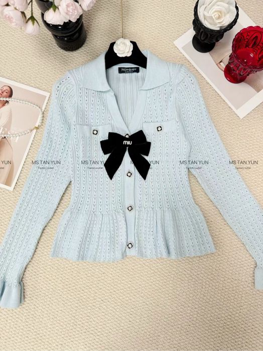 Распродажа кофточки с пуговицами