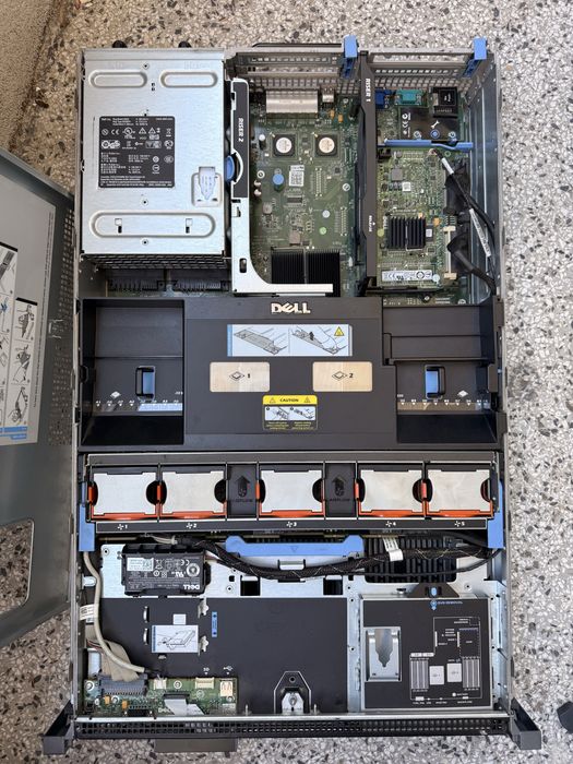 Dell r710 сървър