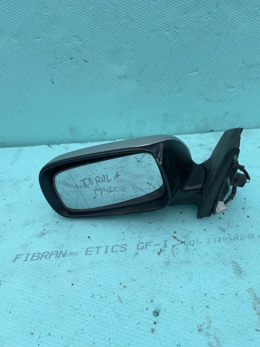 Огледало L- R Тойота Корола/ Toyota Corola 2006г