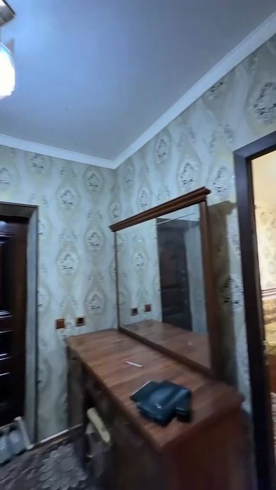 Қарши шаҳрининг марказидан пишшиқ ғиштли 3 хонали уй сотилади