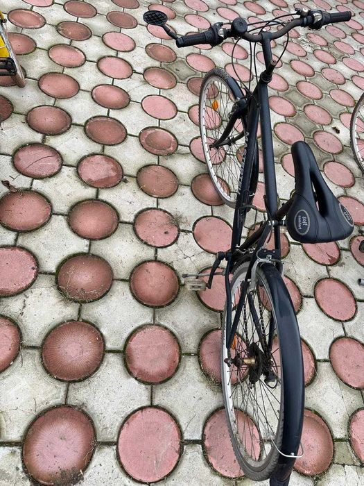 Patru biciclete de vânzare second hand