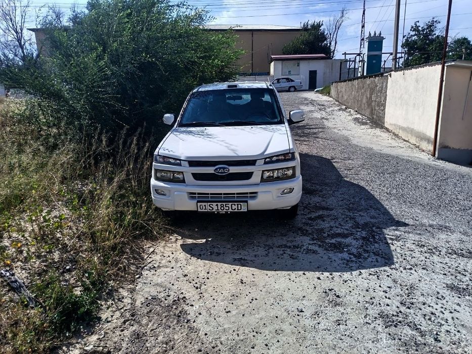 ХИЗМАТ  КУРСАТИШ  Вилоятлар аро  +  ( 4 та йуловчи билан  )  600 кг га