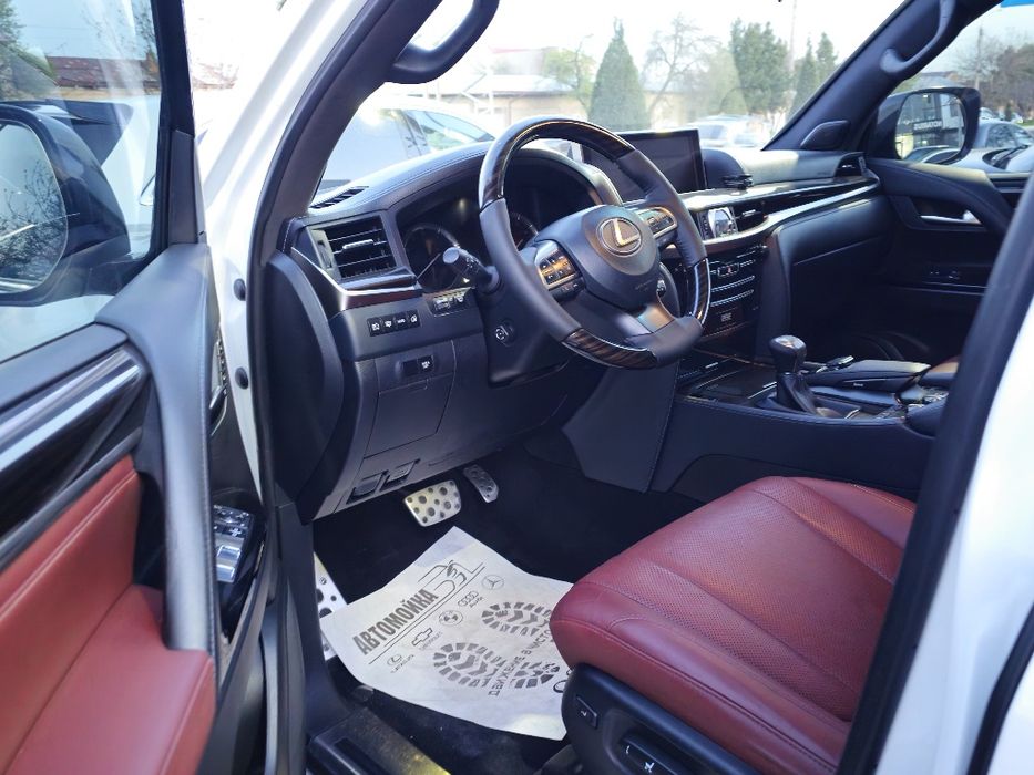 LEXUS LX 570. Yevropeyka. Yili 2019. Yurgani 140000. Narxi 69900