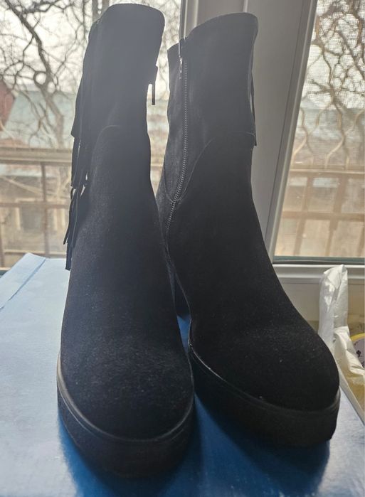 Ботинки новые натуральная замша