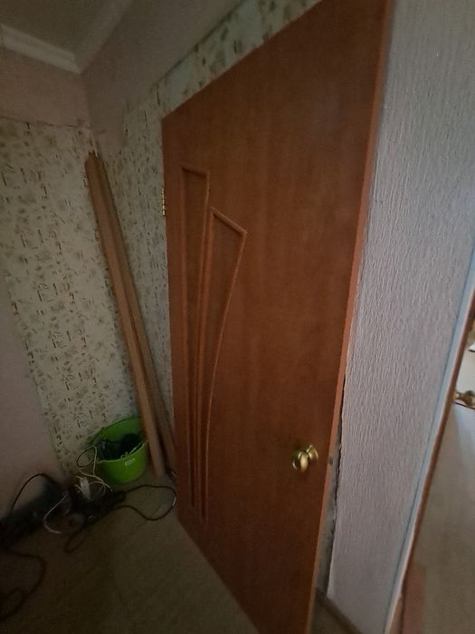 Продам двери межкомнатные