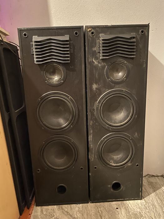 Vând 2 boxe de podea HiFi