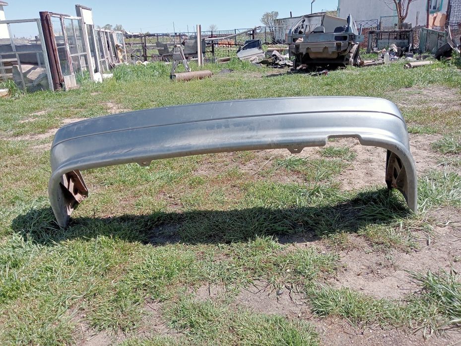 Продам бампер задний на ваз 2114