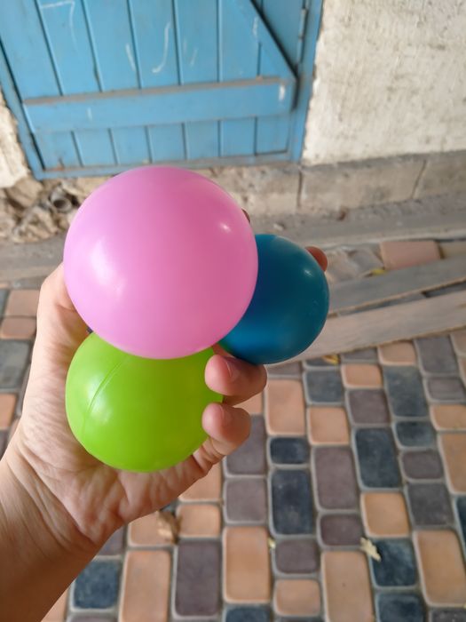 Шарики пластиковые