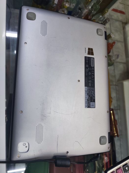 Продам ноутбук 320