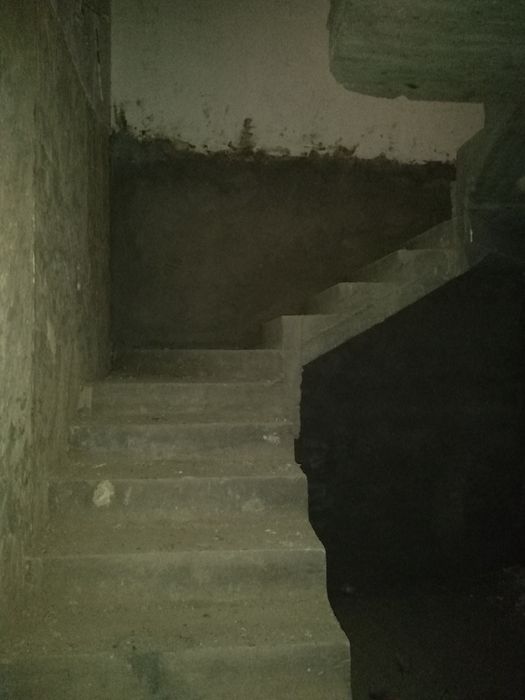 125.000у.е Охунбобоев Узумзор 2 сотик 6 комнатные  Евро Каробка 80%