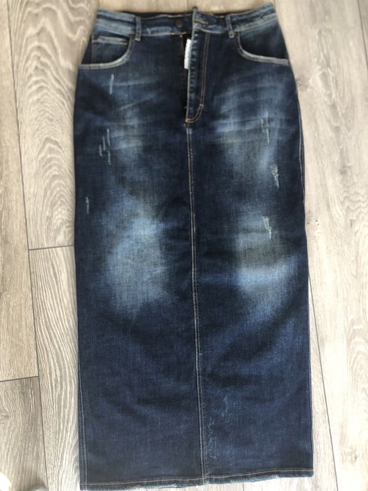 Дамска пола с цепка Dsquared