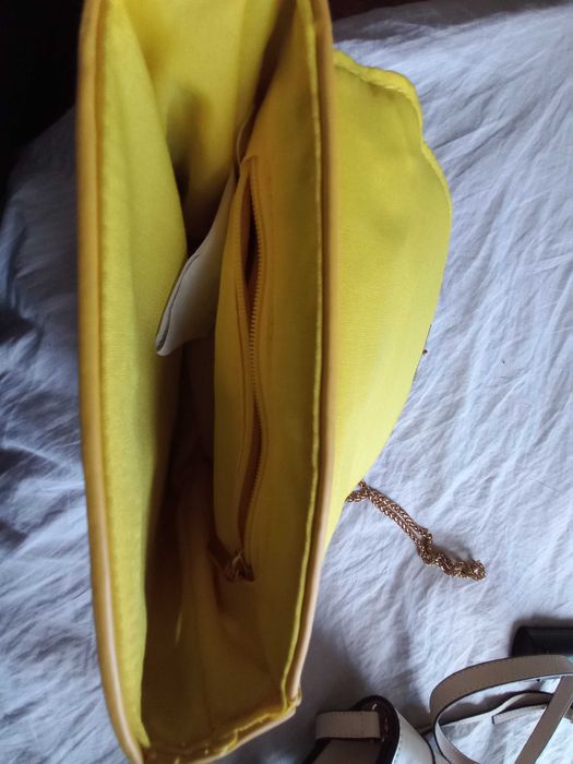 Чанти и шал кашмир с ръкавици