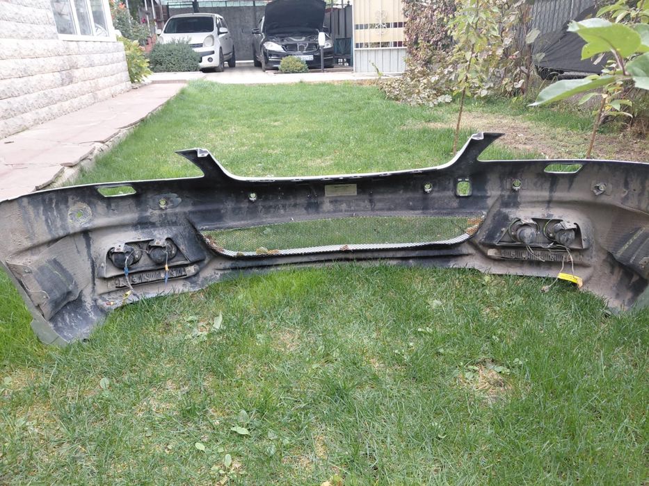 Продам бампер на Mercedes W221