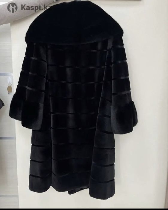 Продам норковую шубу