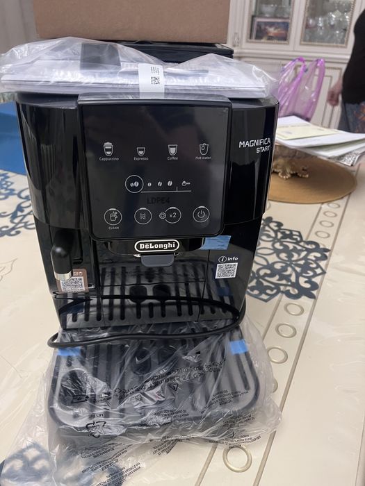 Кофемашина delonghi