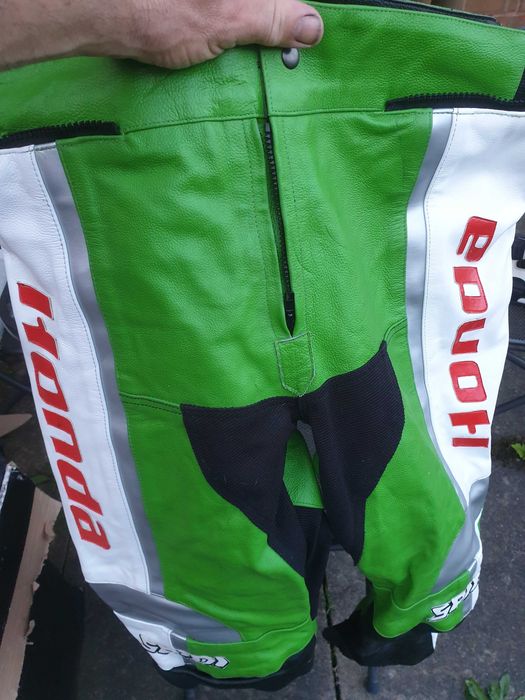 Мотоциклетен екип