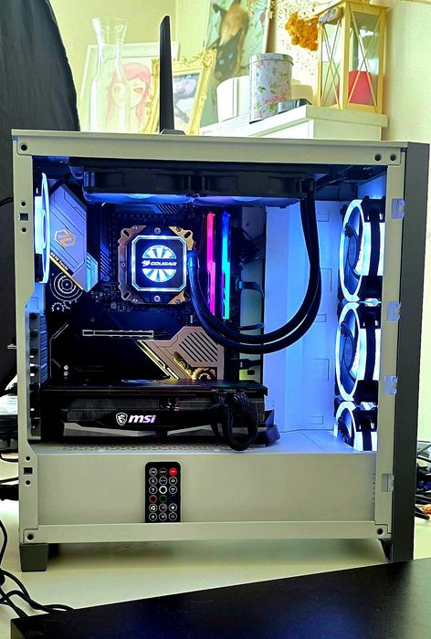 Мощен геймърски компютър • RX 6700 XT 12GB • Ryzen 5 5600G • X570 Taichi WiFi • Водно охлаждане