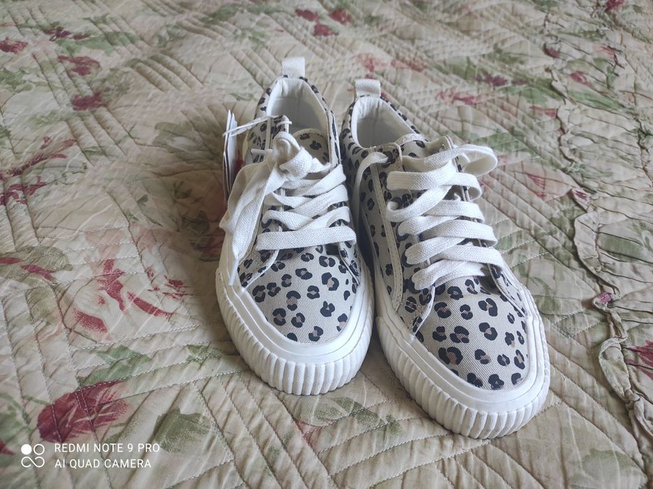 Кроссовки-мокасы  Зара