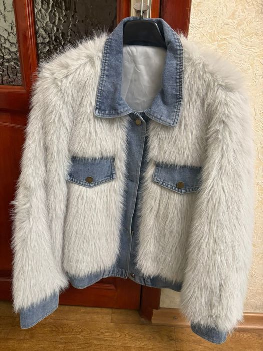 Продам женсую весенне осеннюю куртку