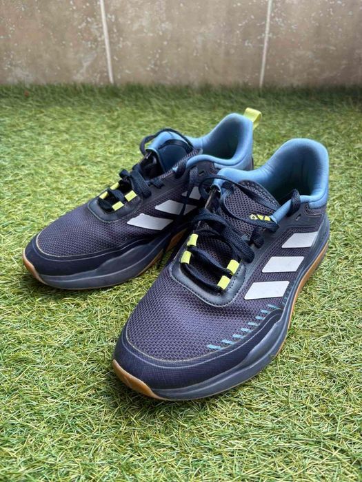 Обувки Adidas Trainer V
