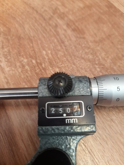 Micrometru Mitutoyo 25-50 mm cu tahograf mecanic