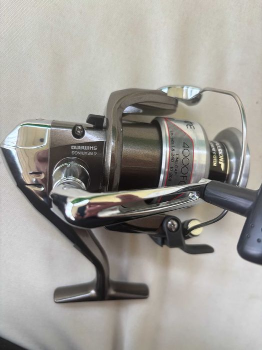 Риболовна макара Shimano 4000