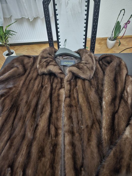 Blana nurca eleganta