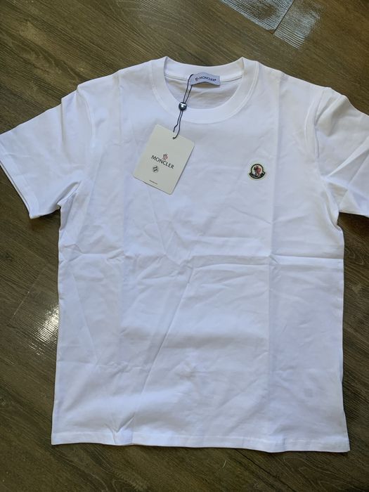 Футболка Moncler