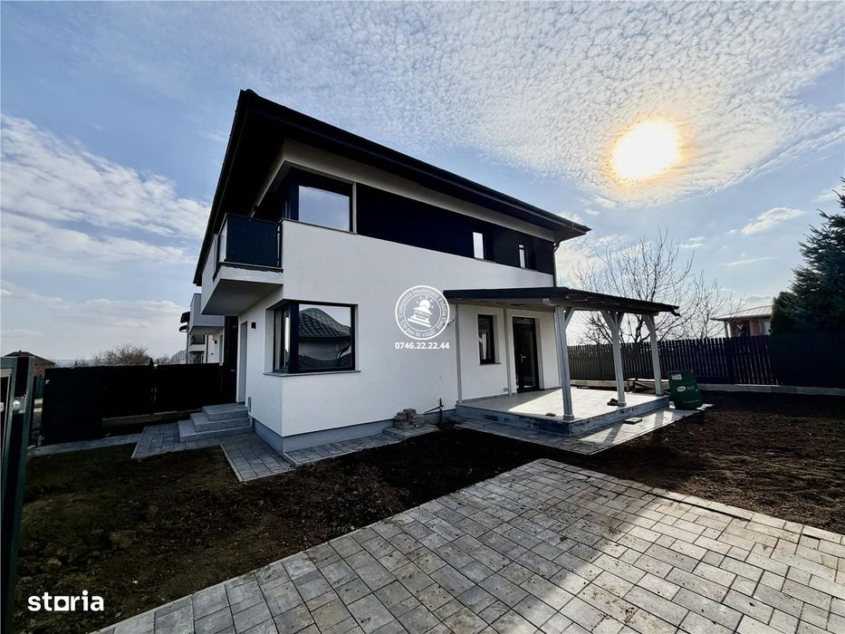 Vila  de vanzare  Miroslava,