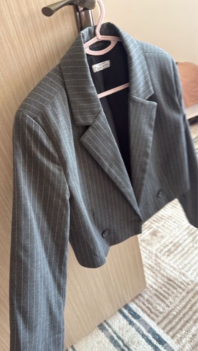 Короткий Пиджакк