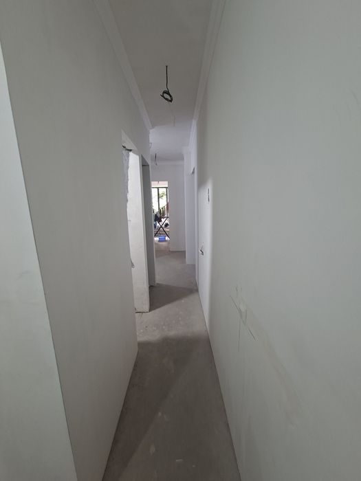 Ц13 uy sotiladi srochni 1 etaj 3 xonali